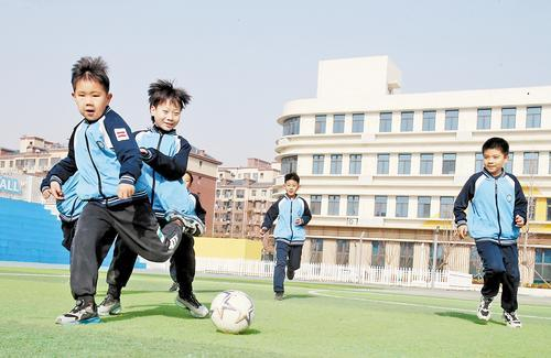 雄安新区拥有等级足球教练员412人|安新县|河北|河北日报|河北省|培训_新浪体育_新浪新闻