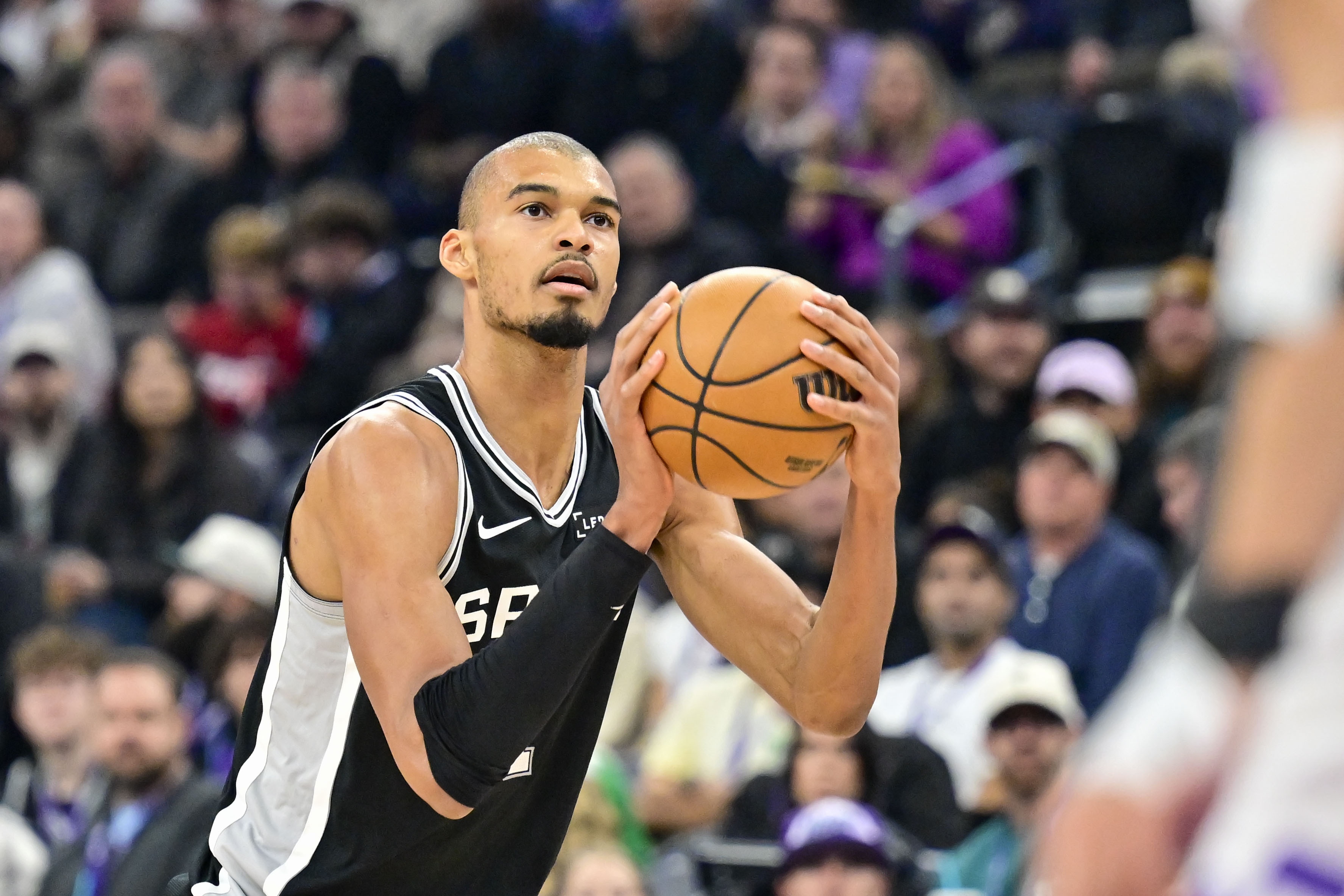 pg电子官网-美记：文班外线进攻占比比赛季初增高了 这是对手希望看到的